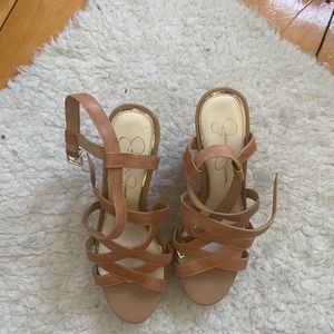 Straps wedges